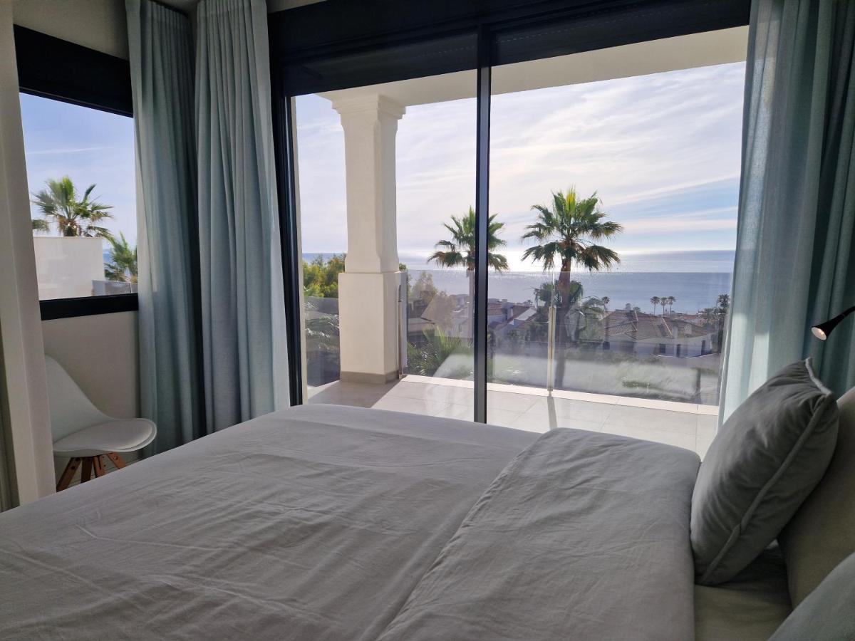 Luxury 2 Bedrooms Apt With Seaview Blue Suite 4104 마닐바 외부 사진