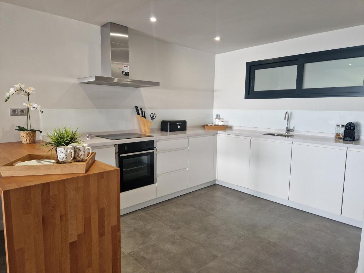 Luxury 2 Bedrooms Apt With Seaview Blue Suite 4104 마닐바 외부 사진