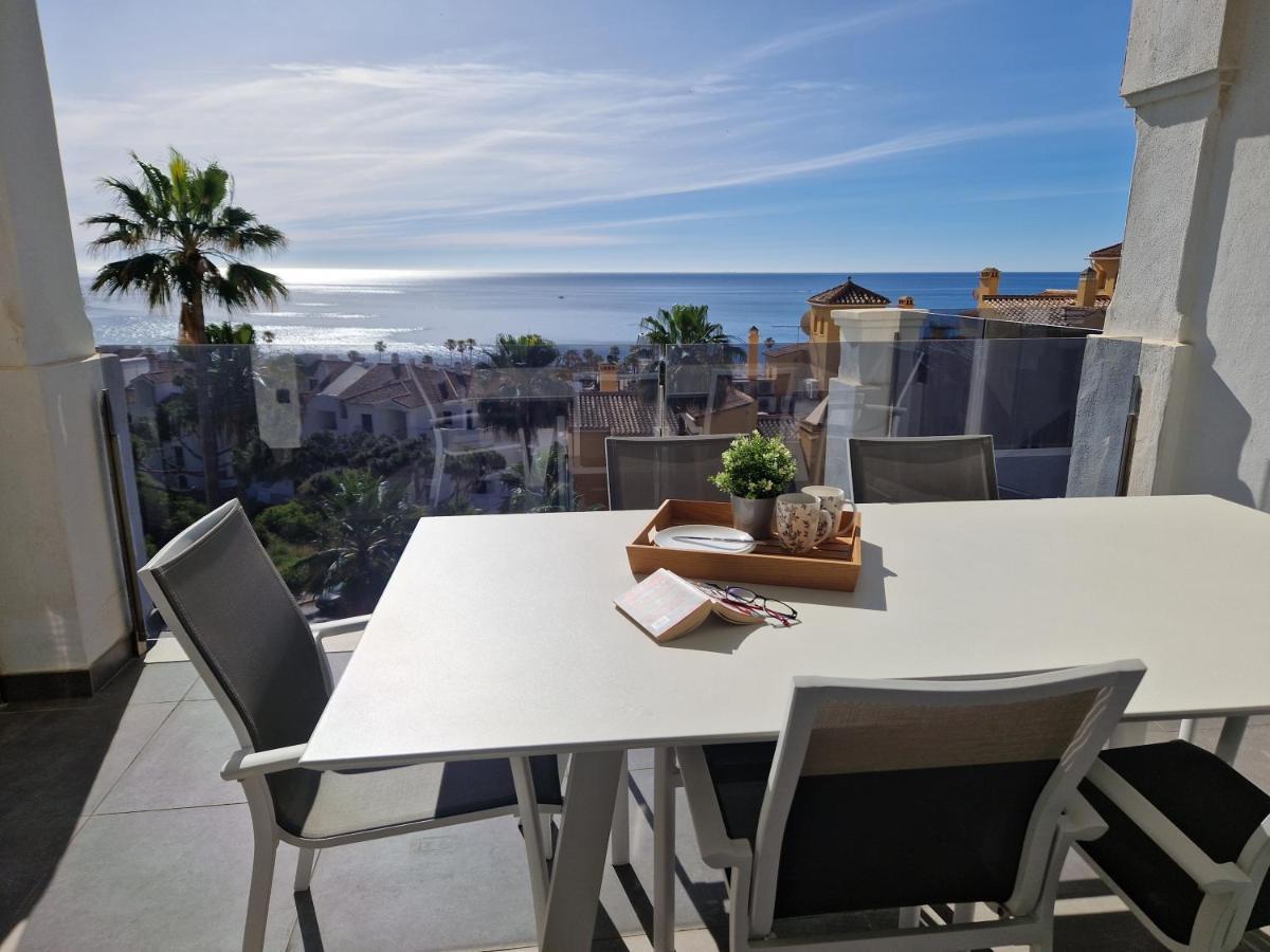 Luxury 2 Bedrooms Apt With Seaview Blue Suite 4104 마닐바 외부 사진