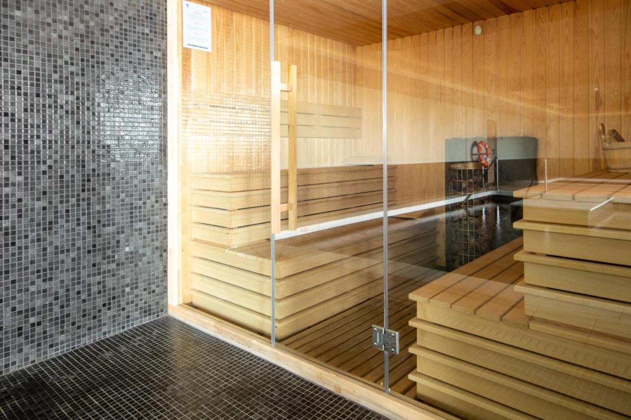 Luxury 2 Bedrooms Apt With Seaview Blue Suite 4104 마닐바 외부 사진
