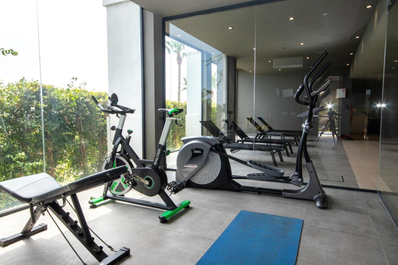 Luxury 2 Bedrooms Apt With Seaview Blue Suite 4104 마닐바 외부 사진